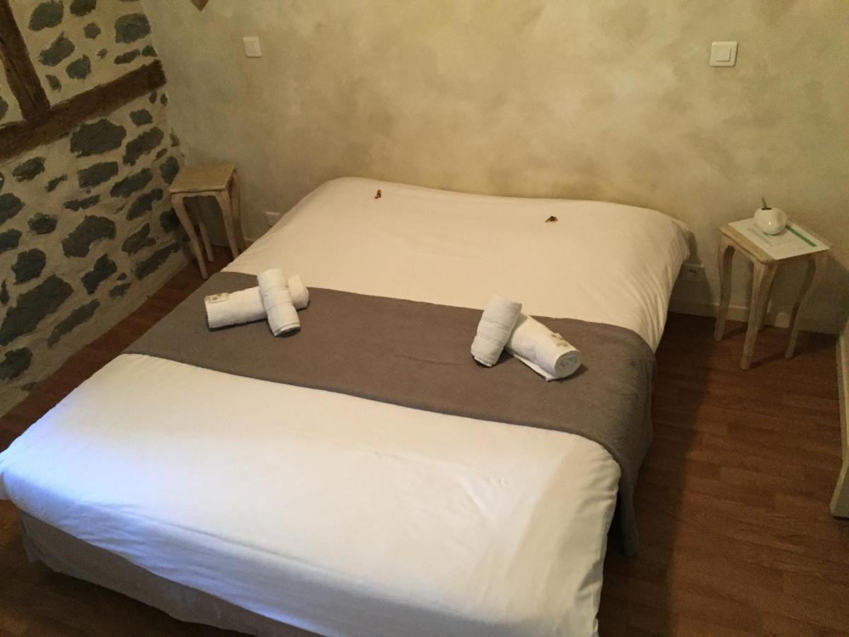 Auberge Les Fontilles Coltines Ngoại thất bức ảnh