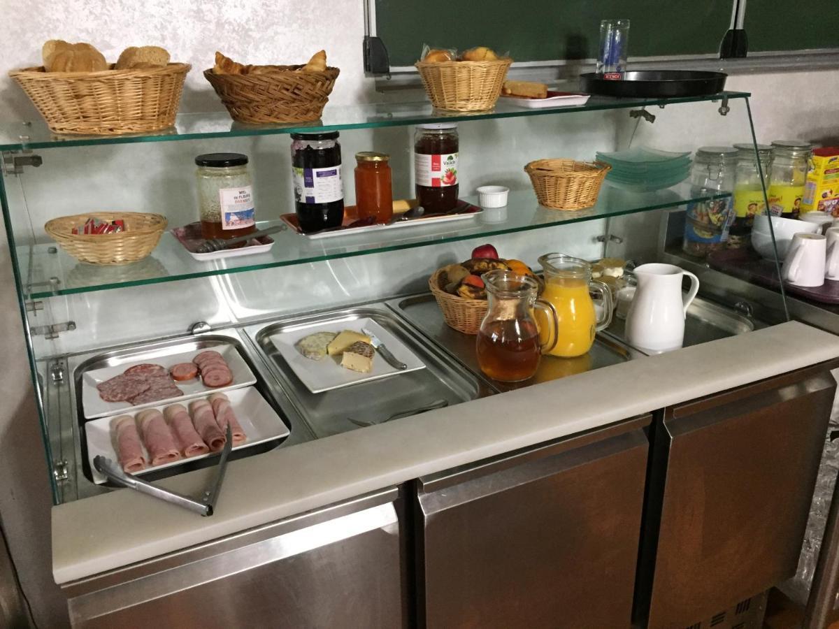 Auberge Les Fontilles Coltines Ngoại thất bức ảnh